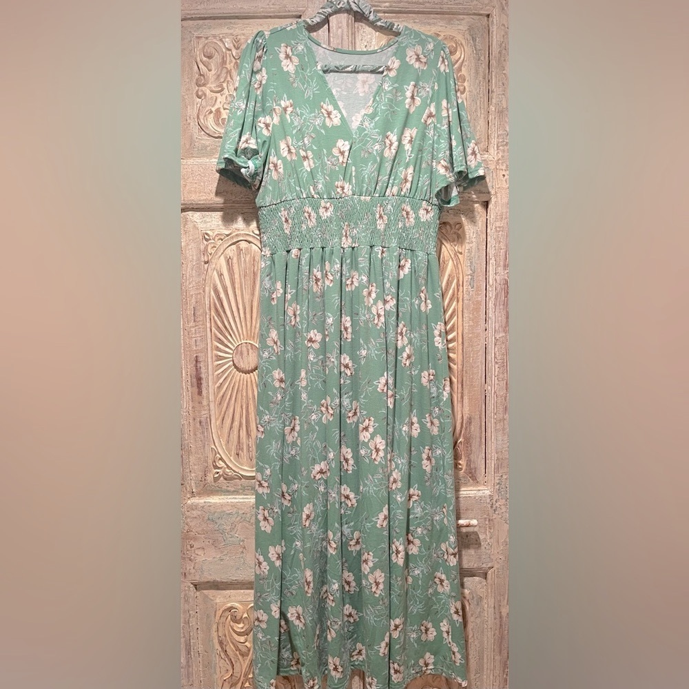 EUC Acelitt Casual Short Sleeve V Neck Smocked Waist Bohemian Floral Dress /XL/